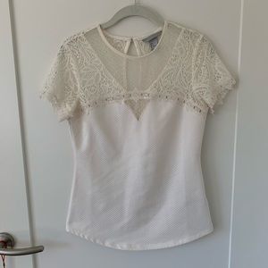 White lace H&M top